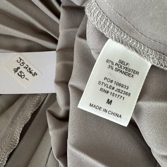 NWT Chic Metallic Silver Pleated Holiday Skirt, Size Medium - Picture 3 of 7